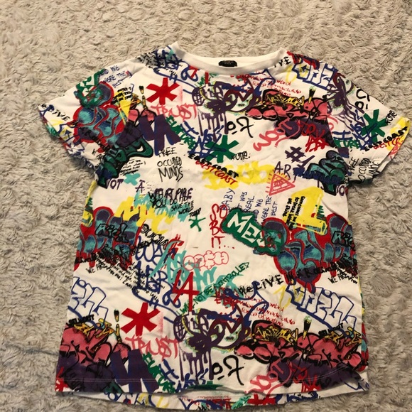 Graphic shirt - Picture 1 of 2